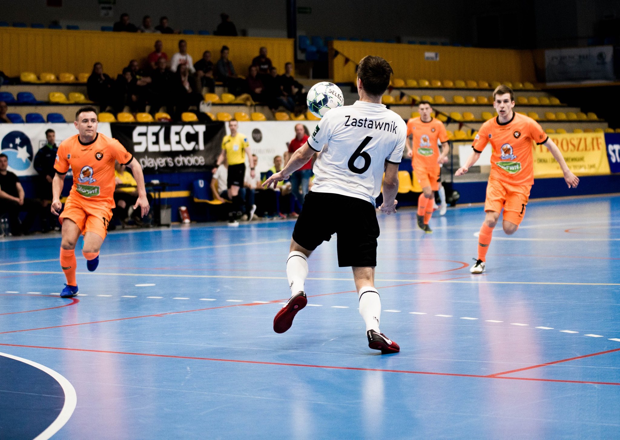 /uploads/assets/1744/zastawnik84.jpg