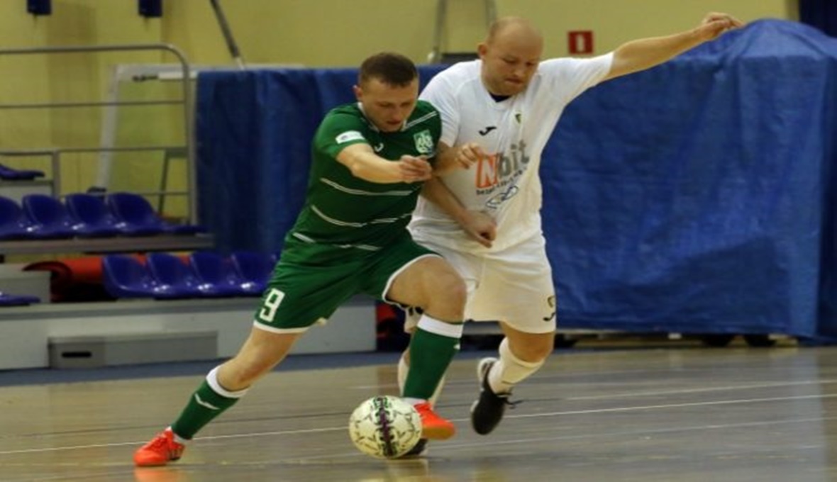 /uploads/assets/367/azs-katowice-piast-dewucki-620x419.jpg