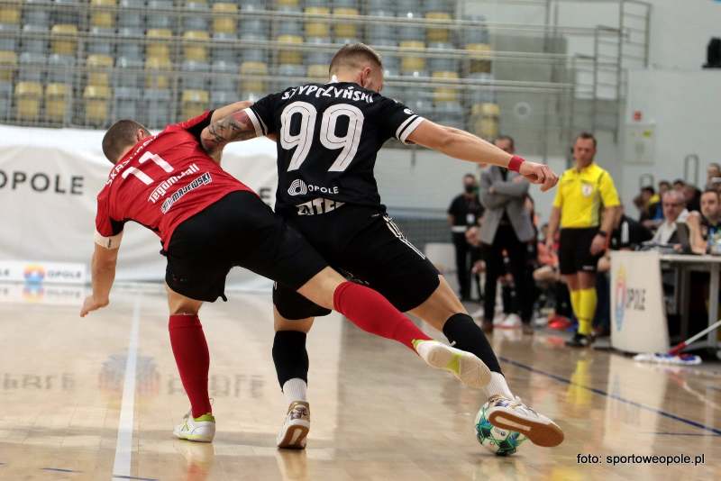 /uploads/assets/4642/dreman_futsal_opole_komprachcice_vs_red_dragons_pniewy_012.jpg