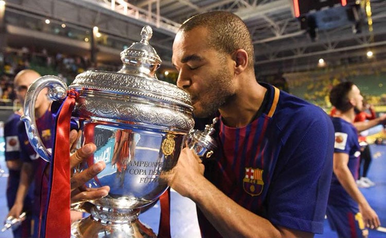 /uploads/assets/5912/esp-futsal-Leo-Santana-reprodução-Facebook.jpg