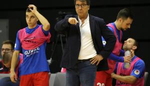 /uploads/assets/2054/piast-coach.jpg